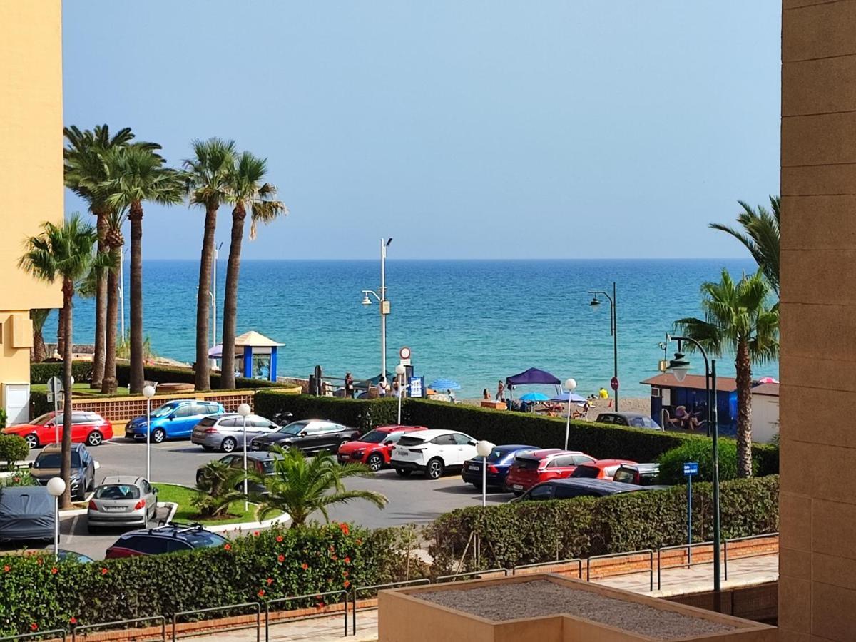 Casa Playa Guadalmar, Beautiful Apartment In Front Of The Sea, Wifi, Ac, Smart Tv, Private Parking Málaga Exterior foto